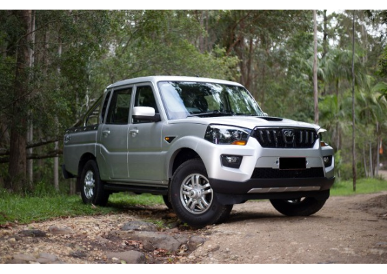 Mahindra Scorpio s6 4x4 - Diesel  Private number plate